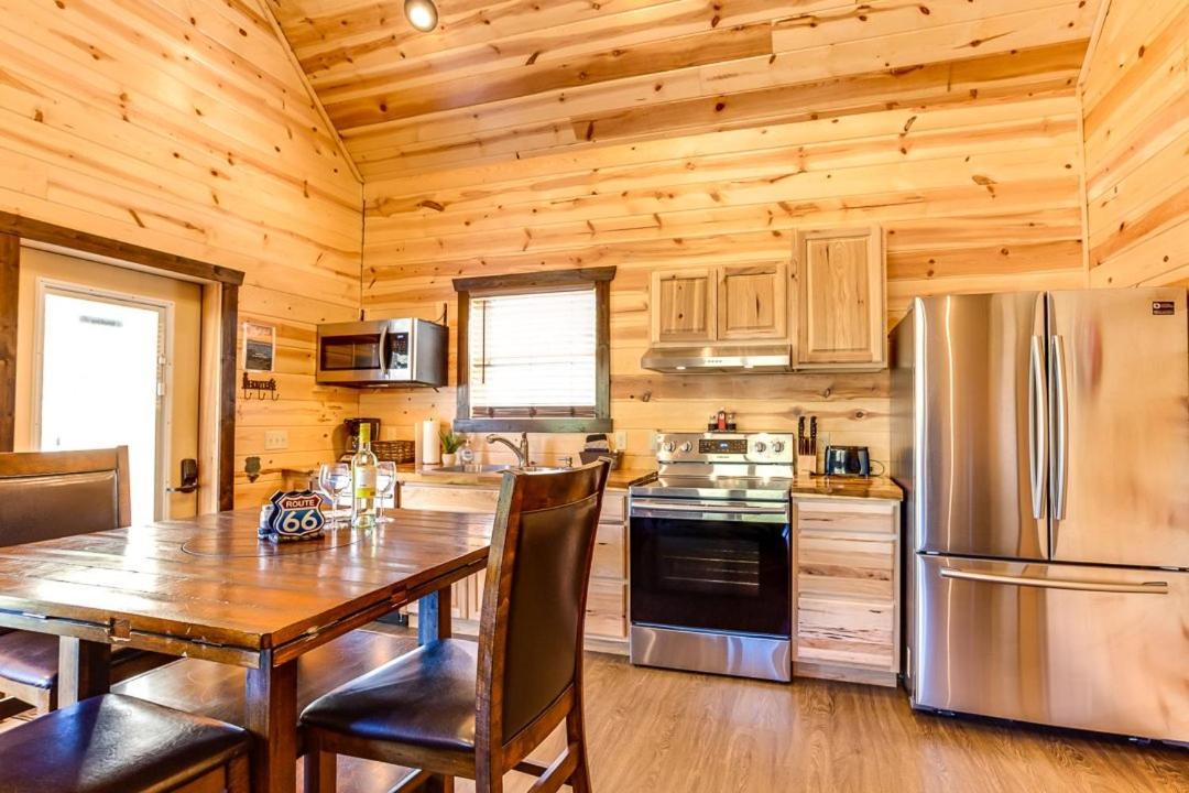 Route 66 Cabin Пиджен Фордж Стая снимка